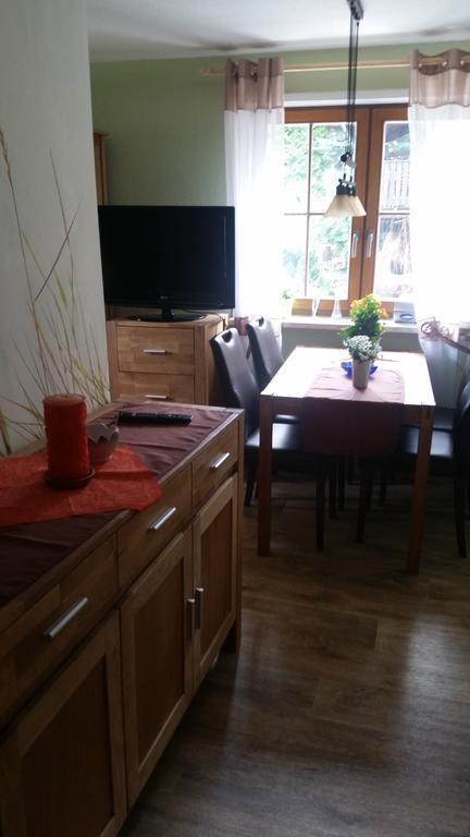 Lehmhof-Lindig Apartment Kahla  Ngoại thất bức ảnh